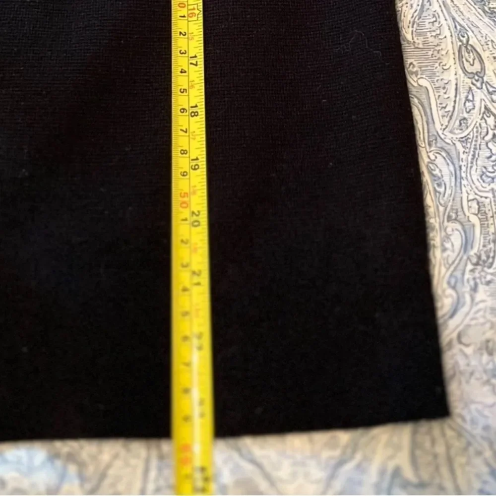 Devernois Elegant Knit Skirt